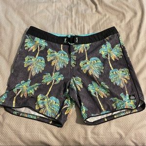 Reef swim trunks size 36